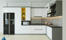 So sánh Tủ bếp Cánh kính và Tủ bếp Acrylic – Đâu là sự lựa chọn hoàn hảo cho căn bếp của bạn?